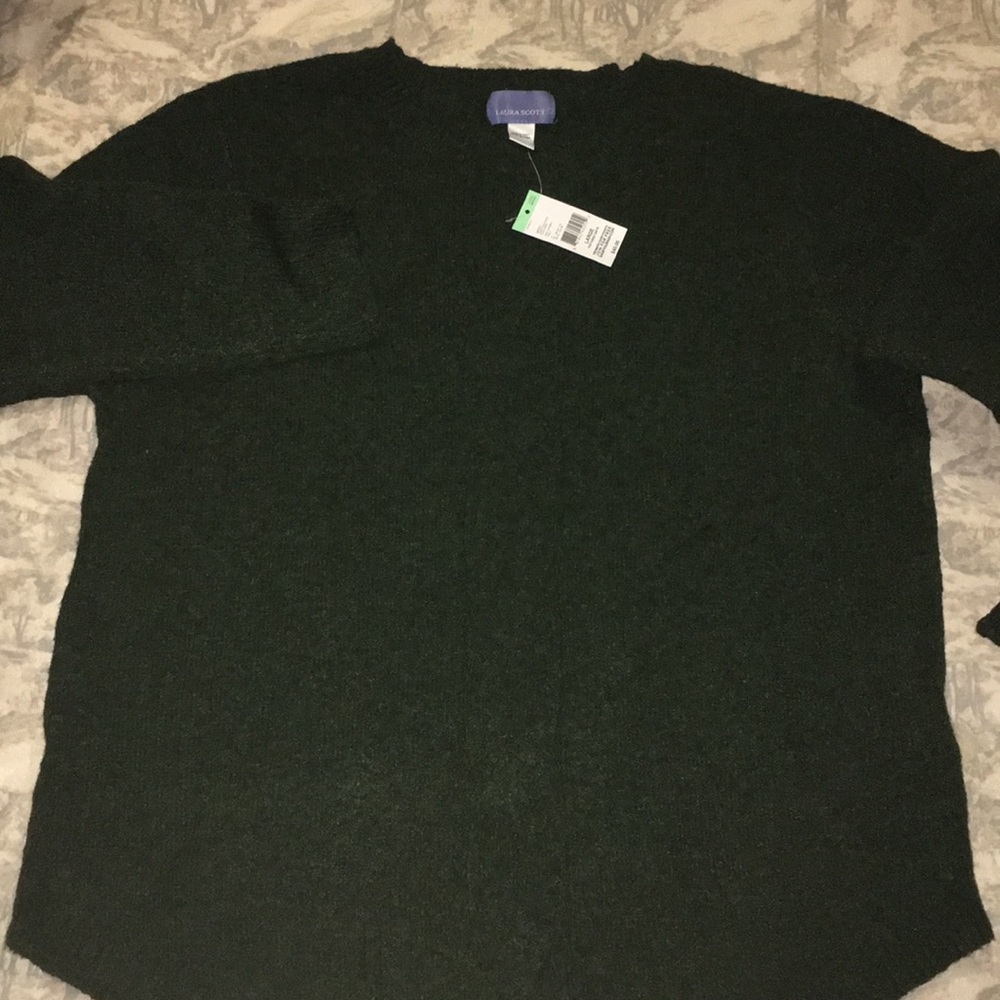 NWT Green cable Sweater w/bundle